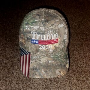 Real Tree Trump 2020 Camo w/ USA Flag Embroidered Strapback Hat Cap OS